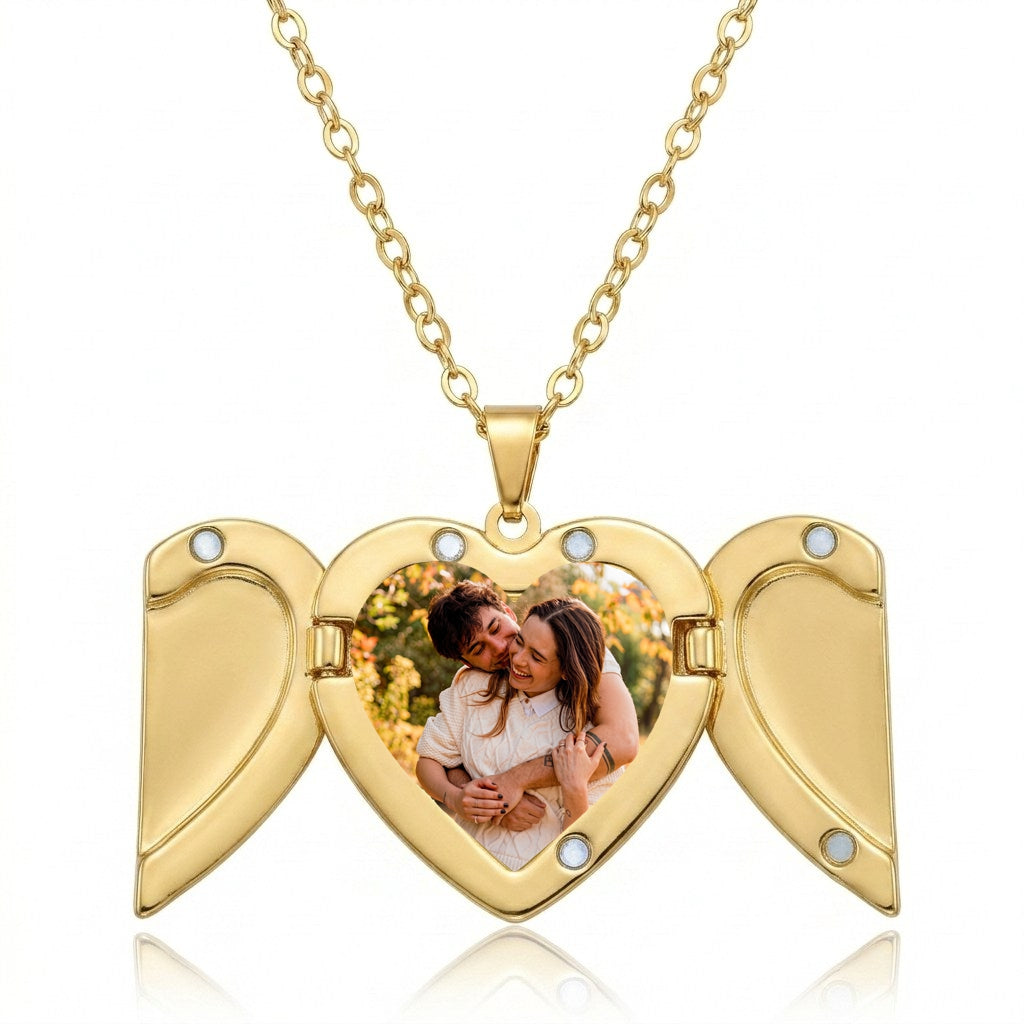 Personalized Leaf Heart Photo Locket Necklace - Gold1