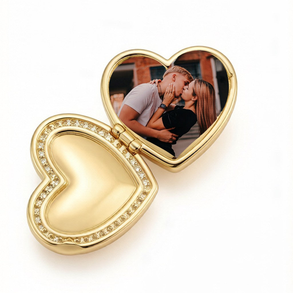 Personalized_Crystal_Heart_Photo_Locket_Ring_Gold1