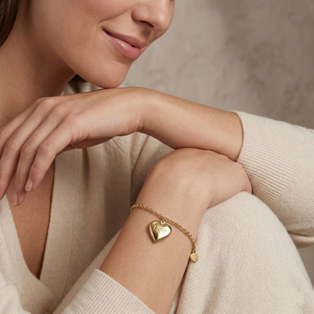 Personalized Heart Photo Locket Bracelet Engraved With "Love" - Gold2